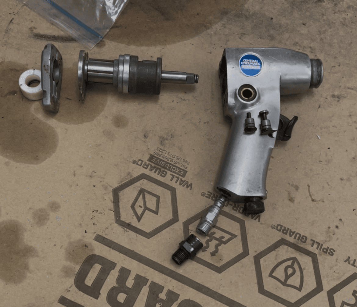 Pneumatic wrench